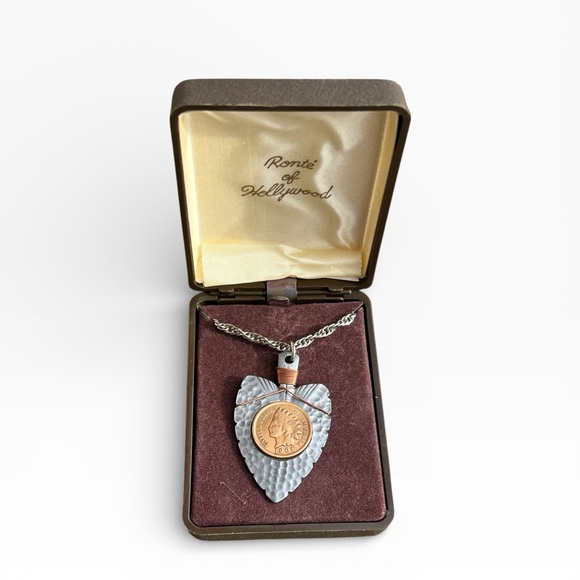 Ronte Of Hollywood Jewelry - Vintage Ronte Of Hollywood 1901 Indian Head Penny Arrow Head Pendant Necklace
